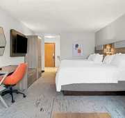 Holiday Inn Express & Suites Detroit North - Roseville by IHG hotel detail image 4