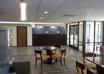 Sonesta Essential Augusta hotel thumbnail 2