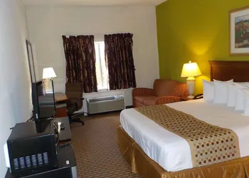 Sonesta Essential Augusta hotel thumbnail 5