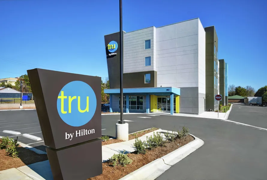 Tru By Hilton Burlington hotel detail image 2