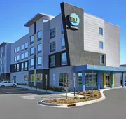 Tru By Hilton Burlington hotel detail image 3