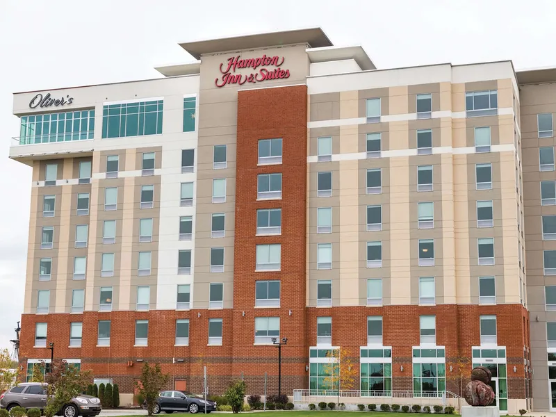 Hampton Inn & Suites Erie Bayfront hotel detail image 2