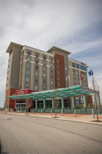 Hampton Inn & Suites Erie Bayfront hotel detail image 6