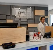 Holiday Inn Express & Suites Milwaukee - Brookfield by IHG hotel detail image 7