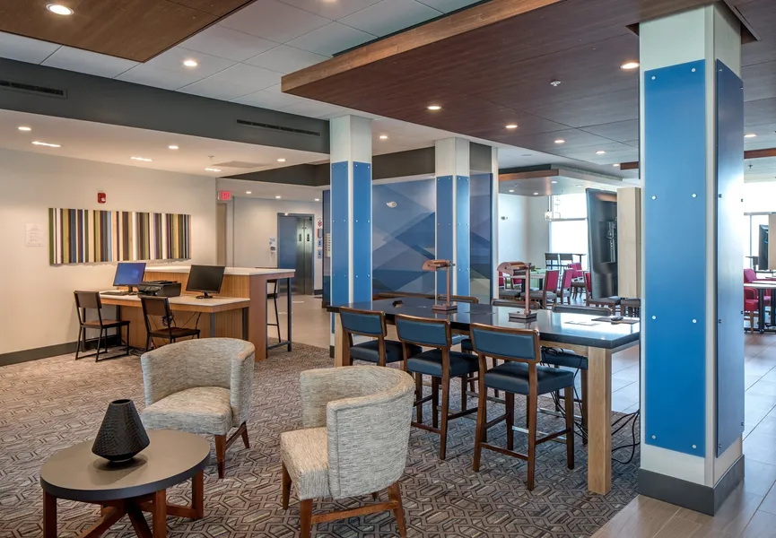 Holiday Inn Express & Suites West Omaha - Elkhorn by IHG hotel detail image 2