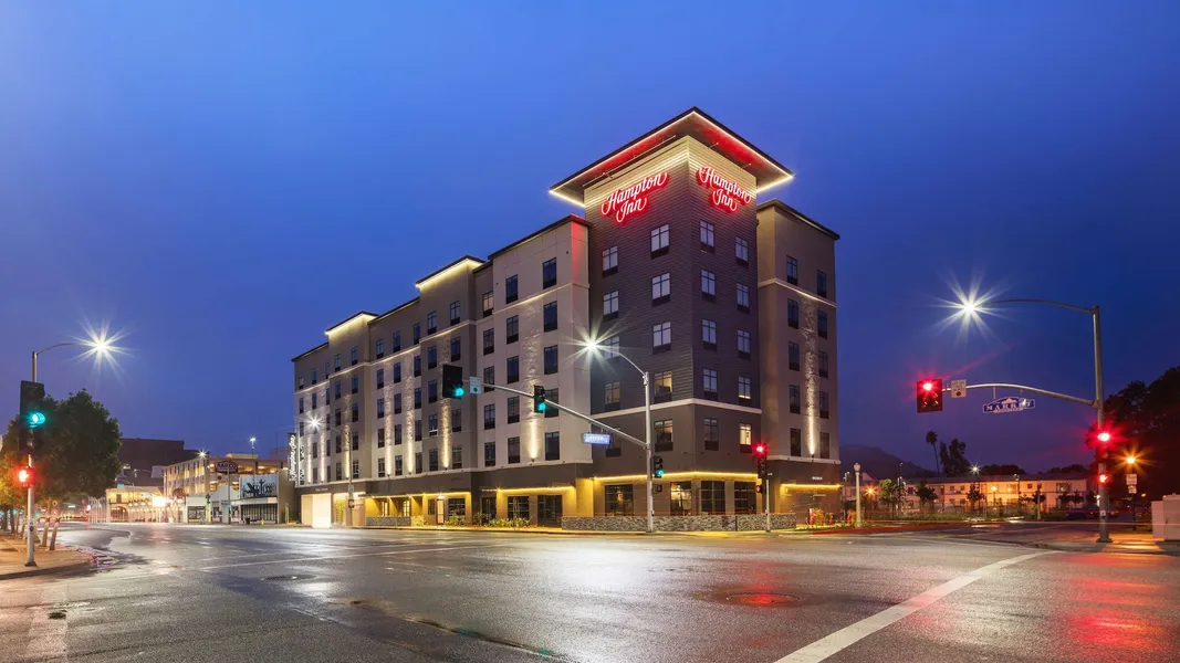 Hampton Inn Riverside Downtown hotel detail image 2