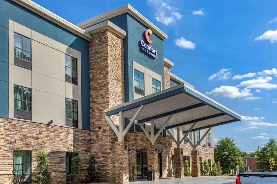 Comfort Inn & Suites Olive Branch Old Towne hotel detail image 2