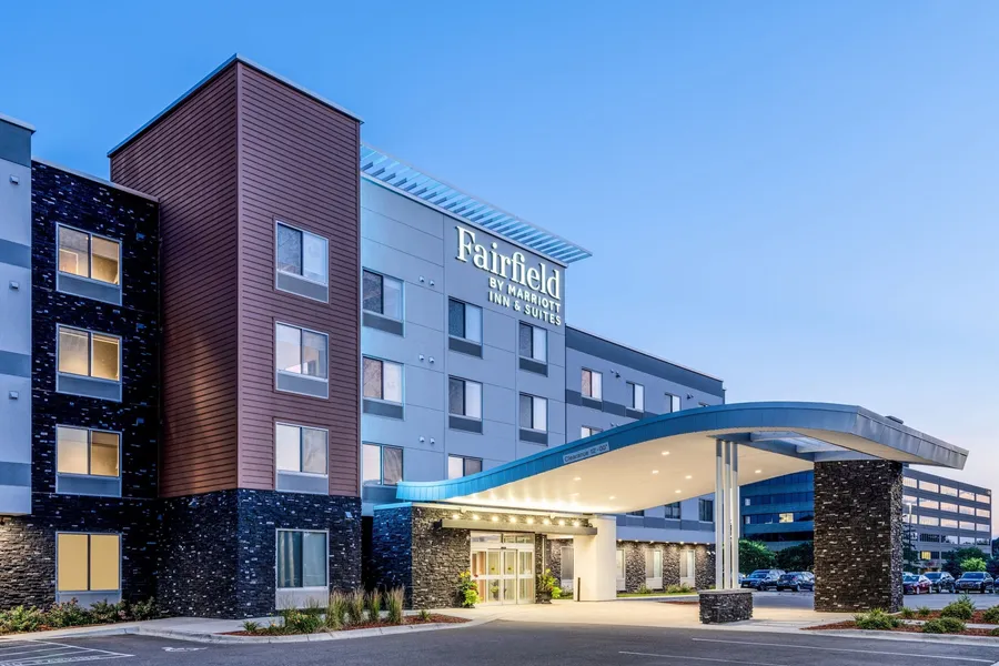 Fairfield Inn & Suites by Marriott Minneapolis North hotel detail image 2