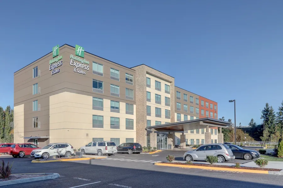Holiday Inn Express & Suites Auburn Downtown by IHG hotel detail image 2