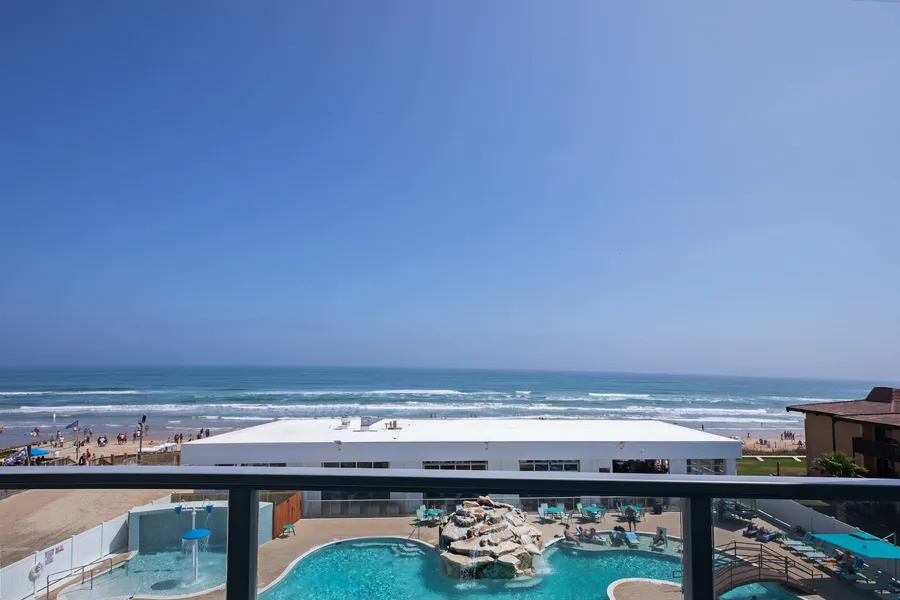 Courtyard by Marriott South Padre Island hotel detail image 2