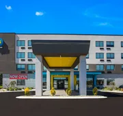 Tru by Hilton Saint Joseph hotel detail image 3
