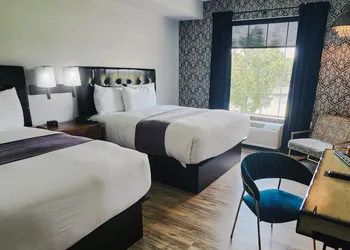 Waterfront Hotel hotel thumbnail 8