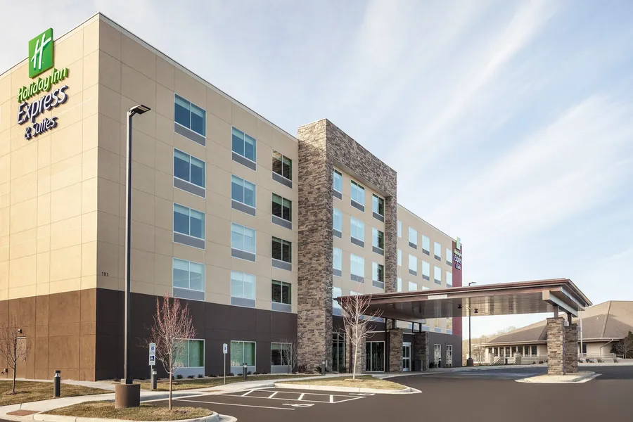 Holiday Inn Express & Suites Hudson I-94 by IHG hotel detail image 2