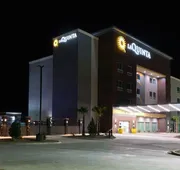 La Quinta Inn & Suites by Wyndham Fort Stockton Northeast hotel detail image 3