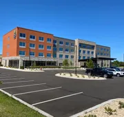 Holiday Inn Express & Suites Madison West - Middleton by IHG hotel detail image 4