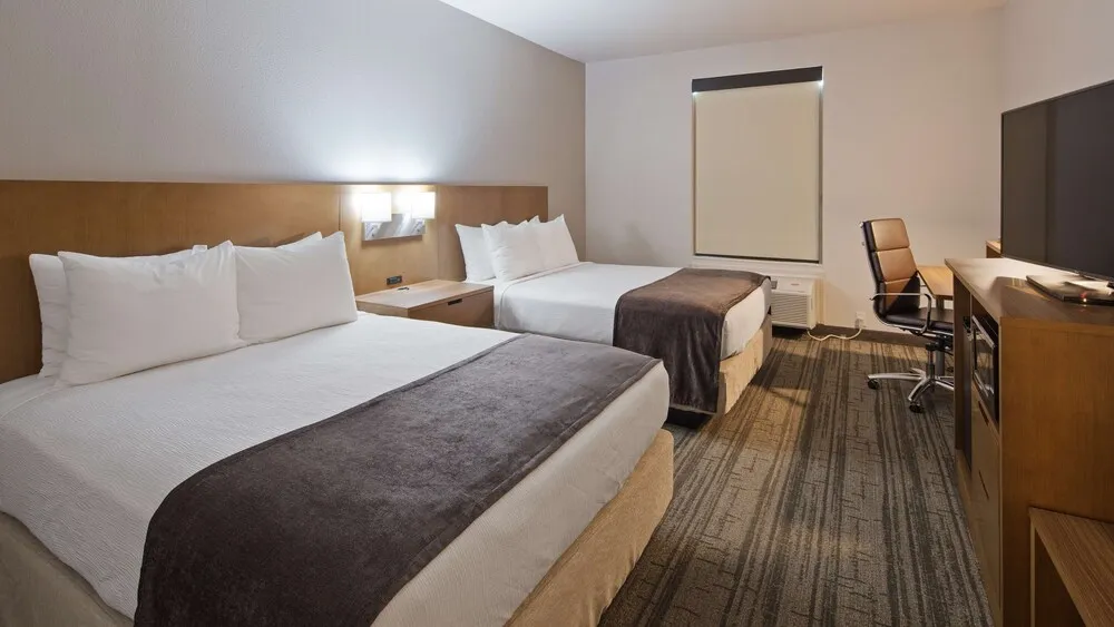Best Western Green Oaks Inn & Suites hotel detail image 6