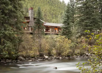 Eleven Taylor River Lodge hotel thumbnail 7