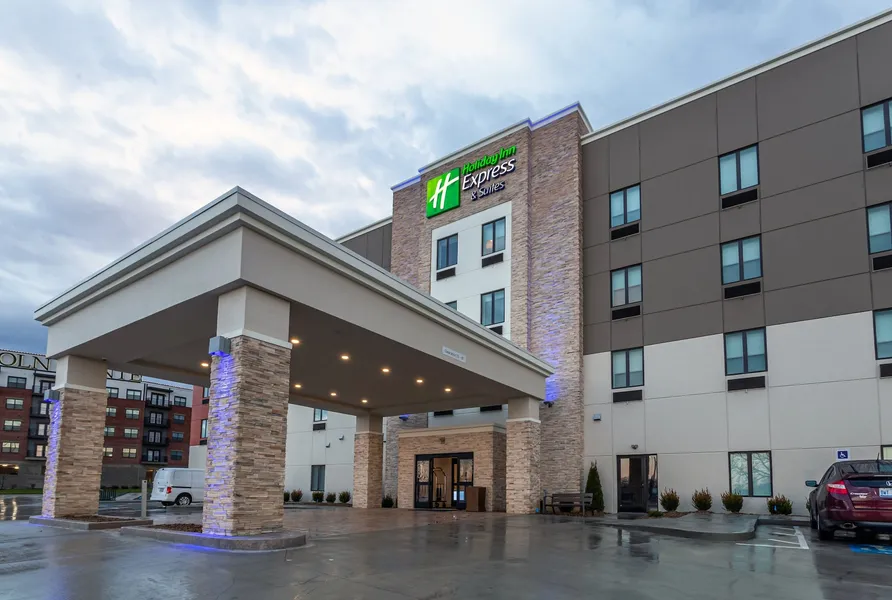 Holiday Inn Express & Suites Columbus - Worthington by IHG hotel detail image 2