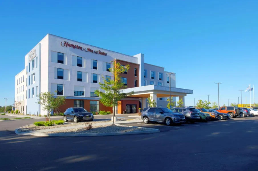 Hampton Inn & Suites Portland West hotel detail image 2