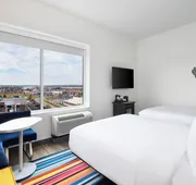 Aloft Cincinnati West Chester hotel detail image 4