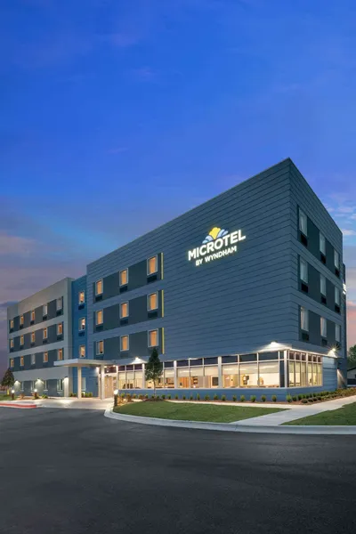 Microtel Inn & Suites by Wyndham Hot Springs hotel detail image 2