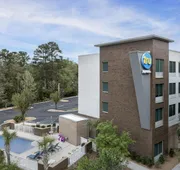 Tru by Hilton Mt Pleasant Charleston hotel detail image 4
