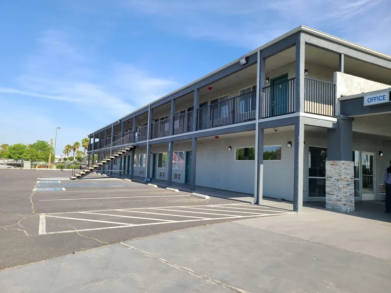 SureStay Hotel by Best Western Chowchilla Yosemite hotel detail image 2