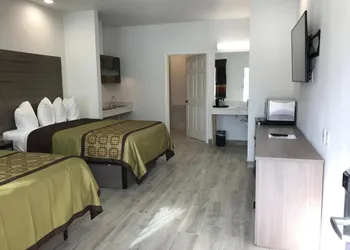 SureStay by Best Western Baytown hotel thumbnail 8