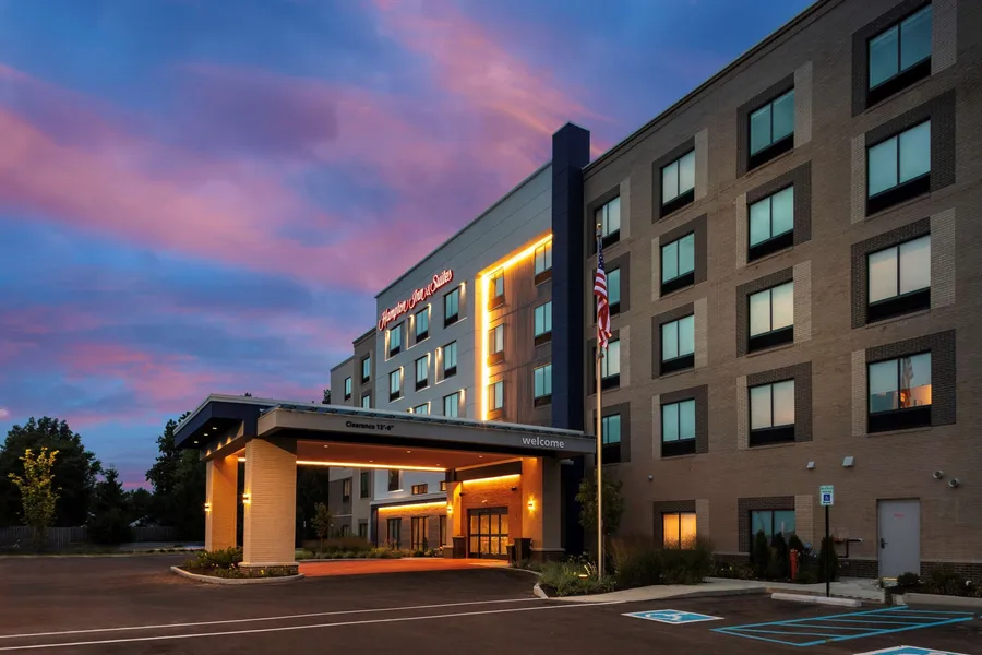 Hampton Inn & Suites Avon Indianapolis hotel detail image 2