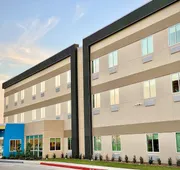 Days Inn & Suites by Wyndham Beaumont West / I-10 & Walden hotel detail image 4