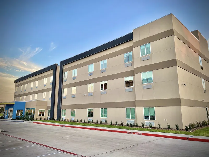 Days Inn & Suites by Wyndham Beaumont West / I-10 & Walden hotel detail image 6