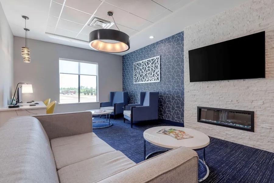 Holiday Inn Express And Suites Choctaw Oklahoma City East by IHG hotel detail image 6