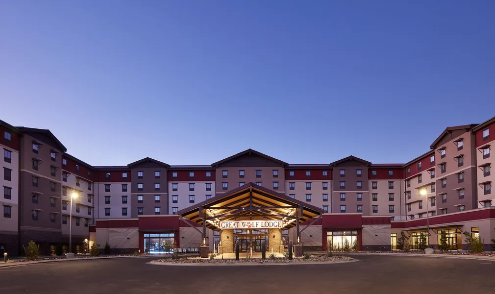 Great Wolf Lodge Arizona hotel detail image 2