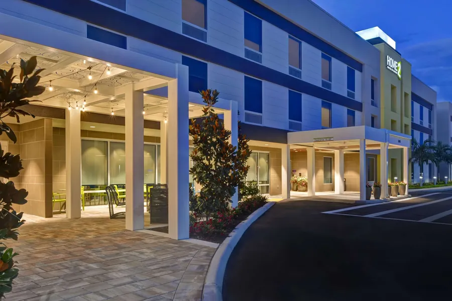 Home2 Suites Naples I-75 Pine Ridge Road, FL hotel detail image 2