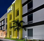 Home2 Suites Naples I-75 Pine Ridge Road, FL hotel detail image 4