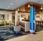 Holiday Inn Express & Suites Bend South by IHG hotel detail image 5