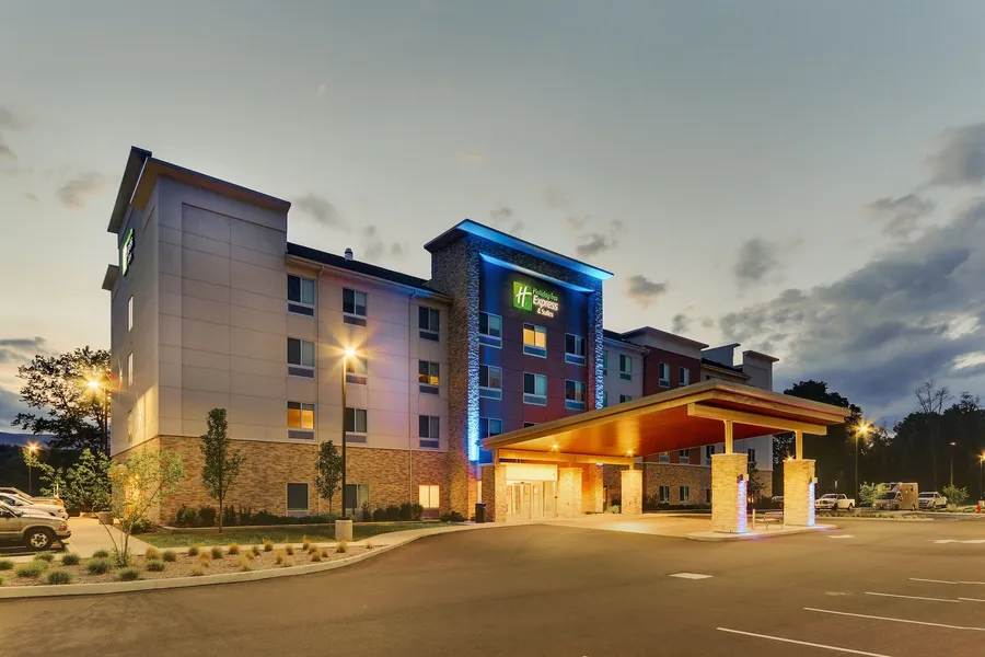 Holiday Inn Express & Suites Saugerties - Hudson Valley by IHG hotel detail image 2