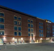 La Quinta Inn & Suites by Wyndham Dallas - Frisco Stadium hotel detail image 3