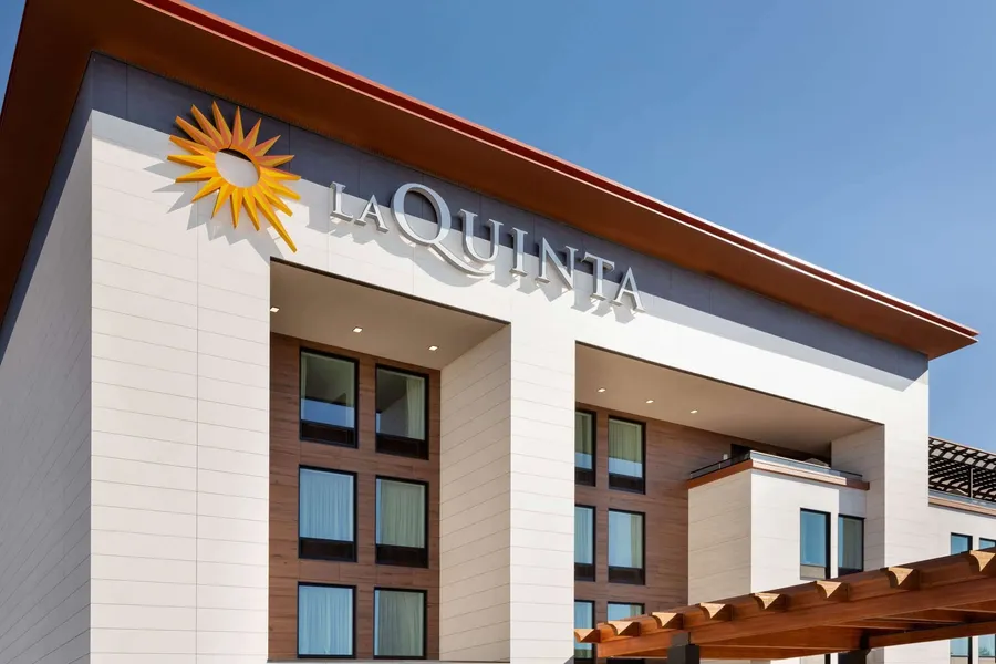 La Quinta Inn & Suites Santa Rosa Sonoma hotel detail image 2