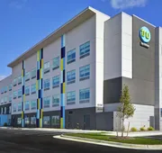 TRU By Hilton Winchester hotel detail image 3