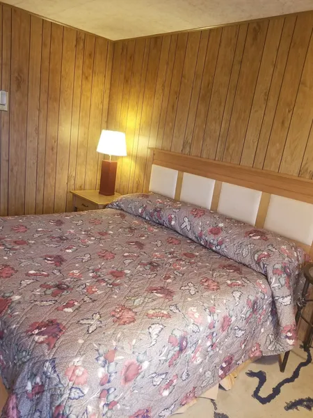 First Inn By OYO Quinter Hwy 70 hotel detail image 6