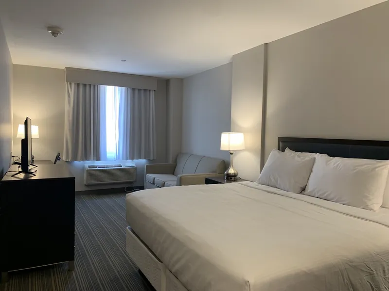 Wingate by Wyndham JFK Airport/Far Rockaway hotel detail image 6