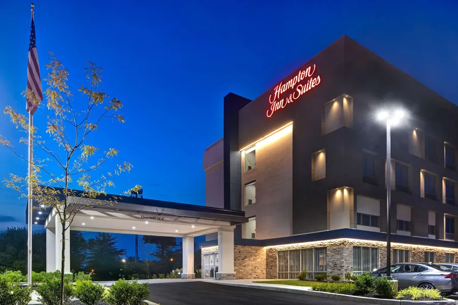 Hampton Inn & Suites Deptford hotel detail image 2