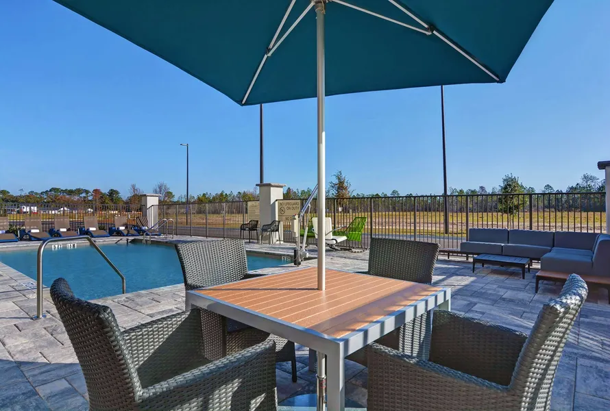 Hampton Inn & Suites Middleburg hotel detail image 2