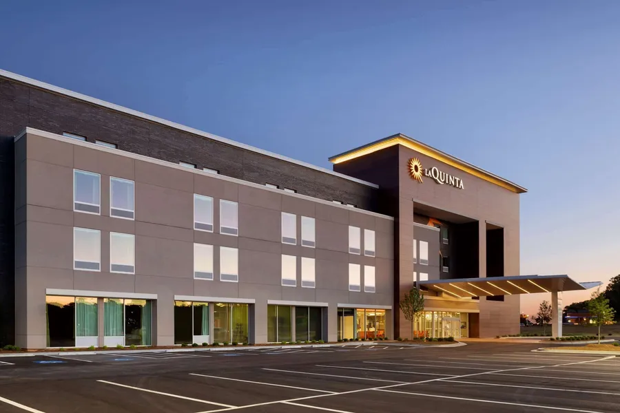 La Quinta Inn & Suites by Wyndham Braselton hotel detail image 6