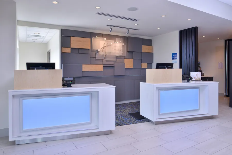 Holiday Inn Express & Suites Olathe West by IHG hotel detail image 6