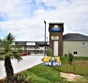 Days Inn & Suites by Wyndham Downtown/University of Houston hotel detail image 3