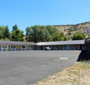 Oregon Trail Inn and Suites hotel detail image 4