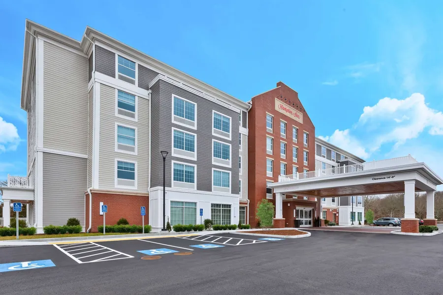 Hampton Inn Cape Cod Canal hotel detail image 2