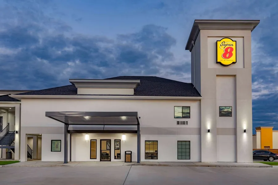 Super 8 by Wyndham Houston NW Beltway 8/West Rd hotel detail image 2